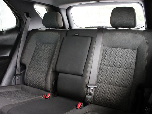Used 2023 Chevrolet Equinox LT AWD/4WD image 17