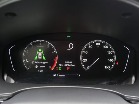 Used 2025 Honda Civic Sport image 16