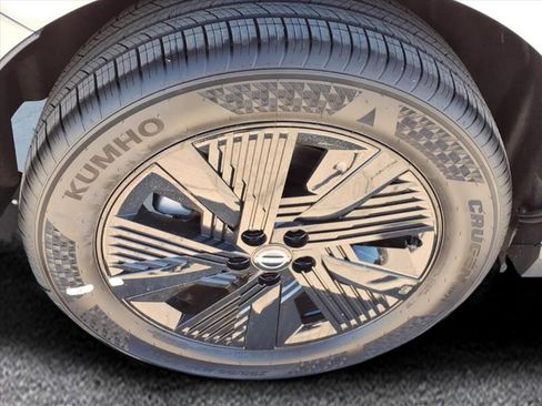 New 2026 Nissan Murano SV image 9