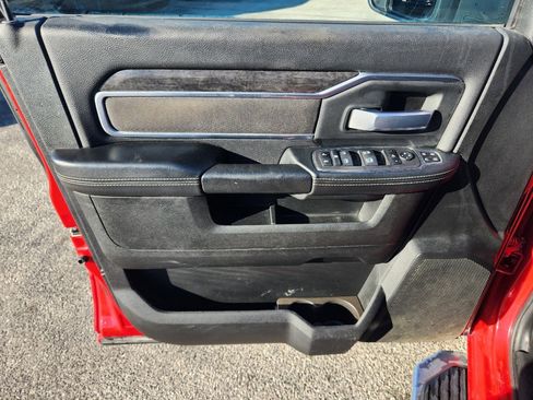 Used 2024 RAM 3500 Big Horn image 12