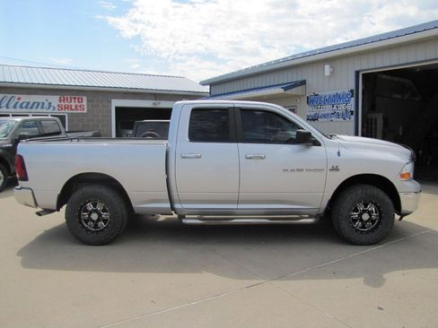 Used 2011 RAM 1500 Classic SLT image 4