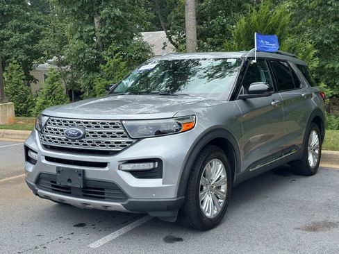 Used 2021 Ford Explorer Limited w/ Equipment Group 301A image 6