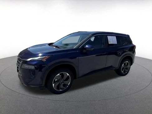 Used 2025 Nissan Rogue SV FWD image 6