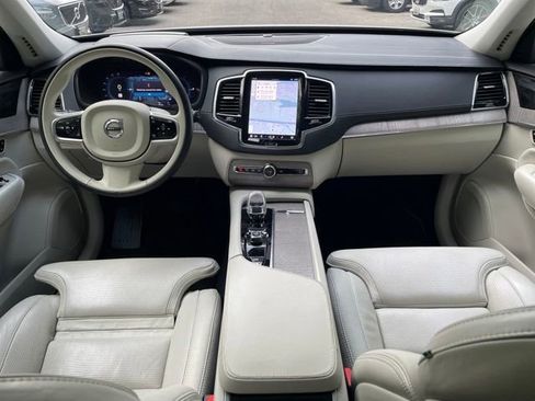 Certified 2023 Volvo XC90 T8 Ultimate AWD/4WD image 19