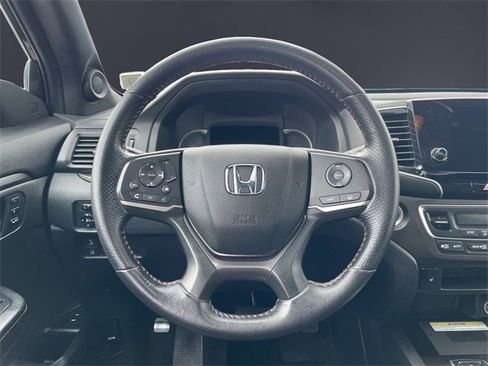 Certified 2022 Honda Pilot TrailSport image 12