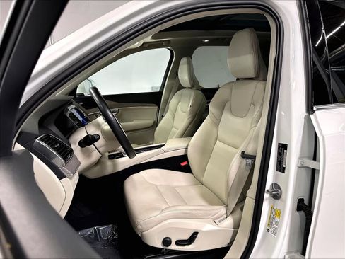 Used 2024 Volvo XC90 B6 Plus AWD/4WD image 26