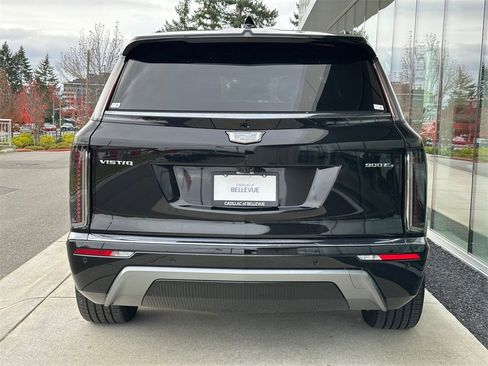 Used 2026 Cadillac Vistiq Sport image 4