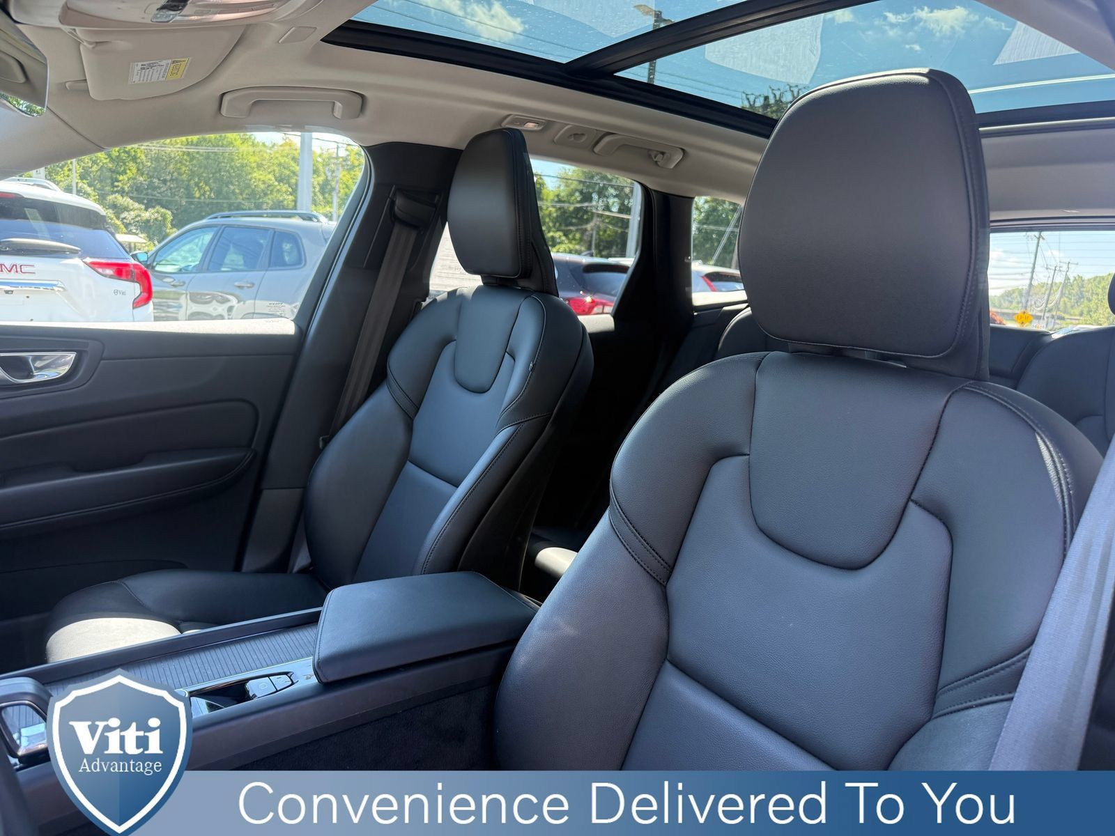 Used 2024 Volvo XC60 B5 Core w/ Protection Package Premier AWD/4WD image 18