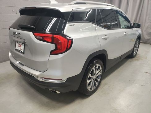 Used 2020 GMC Terrain SLT w/ Preferred Package image 2