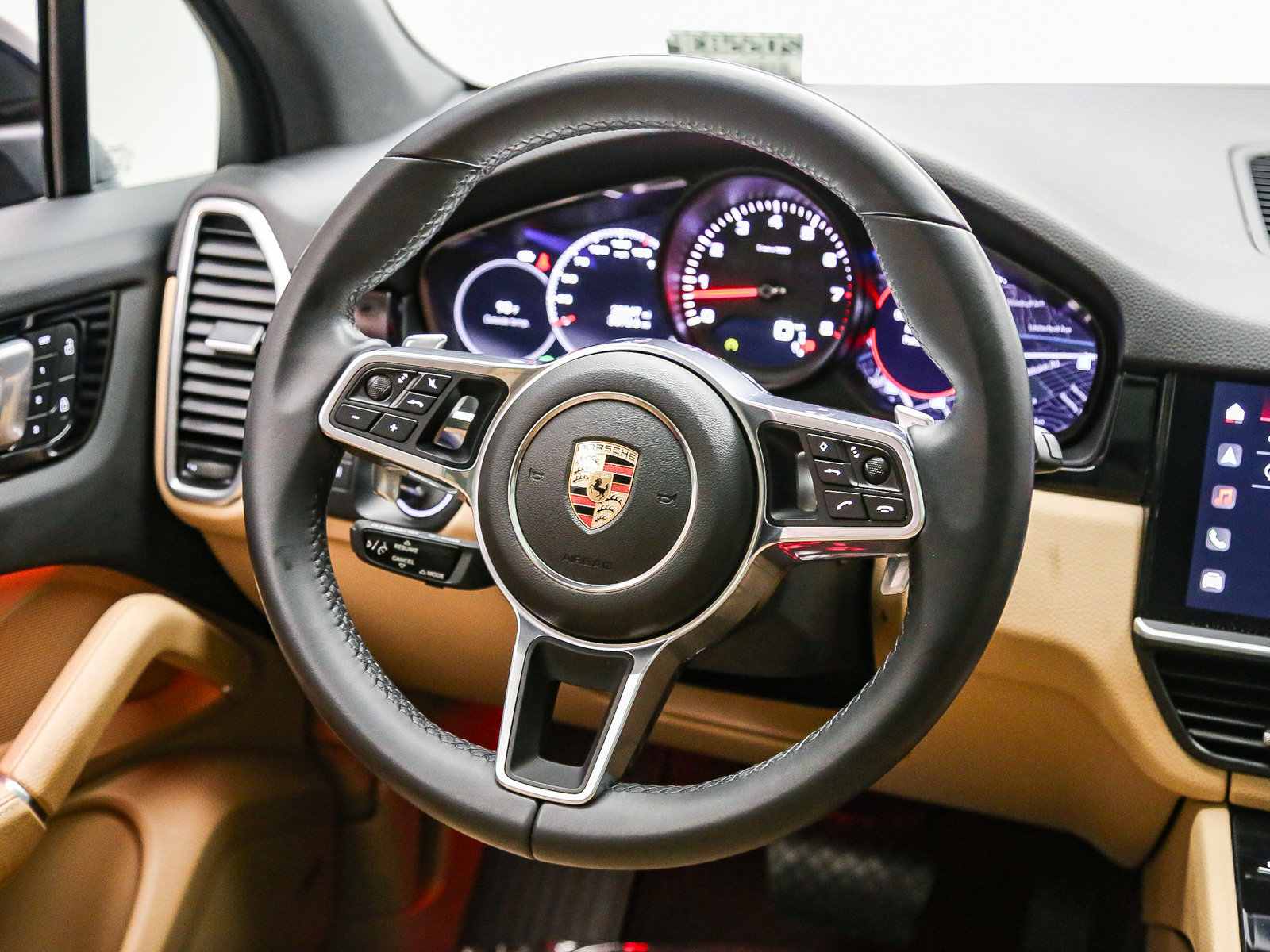 Certified 2023 Porsche Cayenne Platinum Edition AWD/4WD image 19