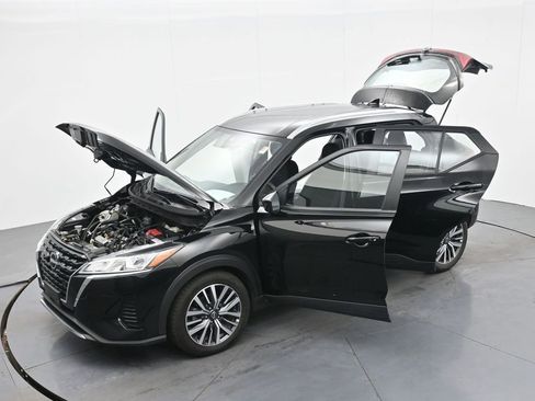 Used 2024 Nissan Kicks SV FWD image 39
