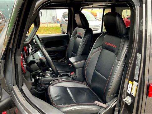 Used 2019 Jeep Wrangler Unlimited Rubicon w/ LED Lighting Group image 8