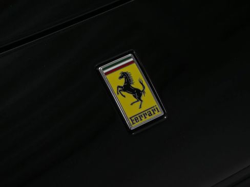 Certified 2021 Ferrari F8 Tributo RWD image 11