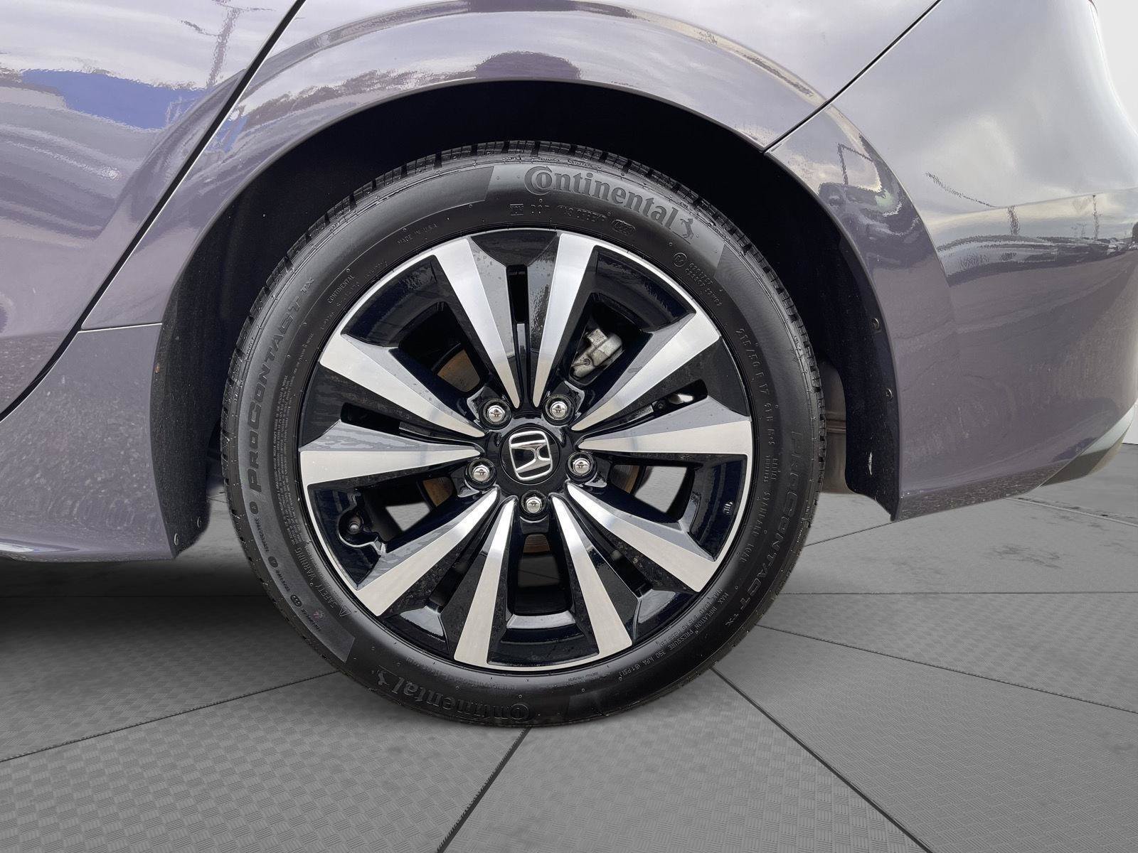 Used 2024 Honda Civic EX-L image 24