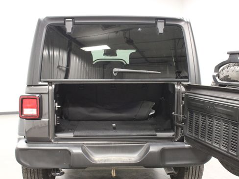 Used 2025 Jeep Wrangler Unlimited Sport AWD/4WD image 12