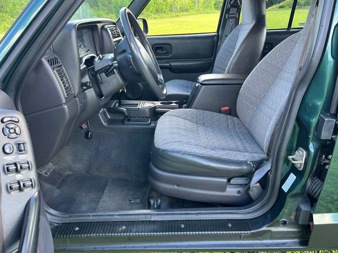 Used 2001 Jeep Cherokee Sport AWD/4WD image 29