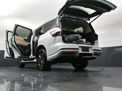 New 2026 INFINITI QX80 Pure w/ Cargo Package AWD/4WD image 39