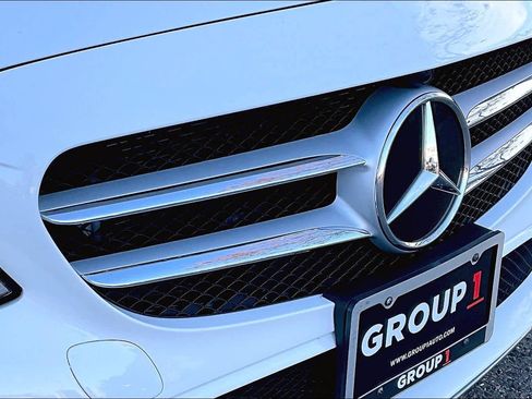 Used 2021 Mercedes-Benz C 300 Sedan image 29