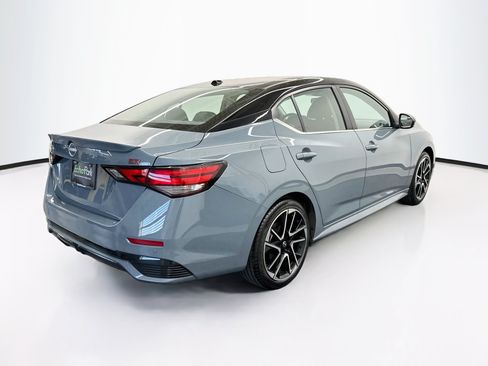 Used 2025 Nissan Sentra SR FWD image 9