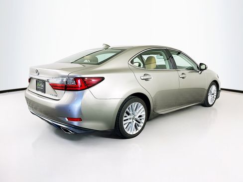 Used 2016 Lexus ES 350 w/ Luxury Package w/Wood Trim image 9