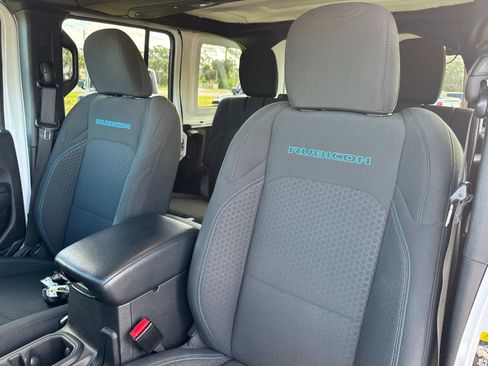 Used 2024 Jeep Wrangler Unlimited Rubicon 4xe image 24