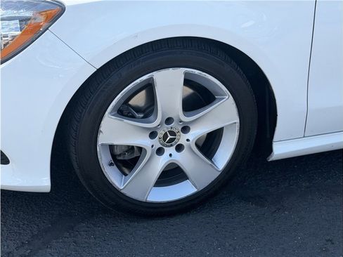 Used 2018 Mercedes-Benz CLA 250 image 11