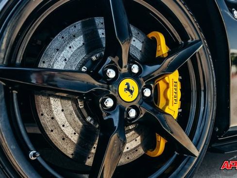 Used 2022 Ferrari F8 Tributo image 3