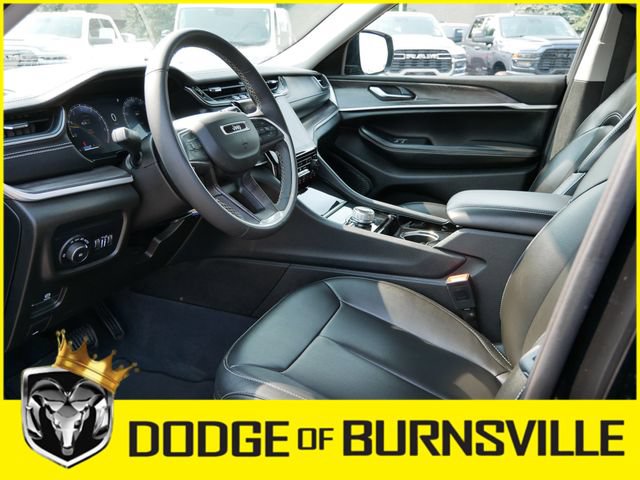 Used 2023 Jeep Grand Cherokee L Limited w/ MOPAR Finishing Package AWD/4WD image 11