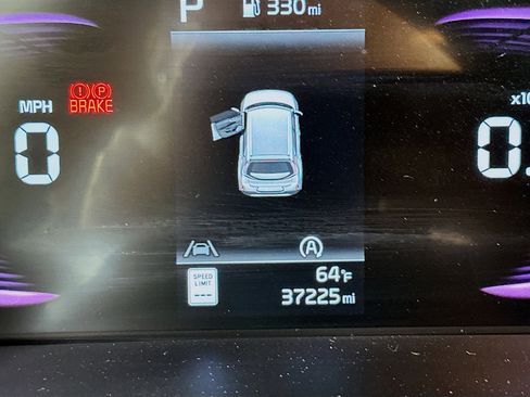 Used 2025 Kia Soul LX w/ LX Technology Package image 19