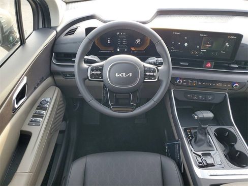 New 2026 Kia Carnival EX image 26
