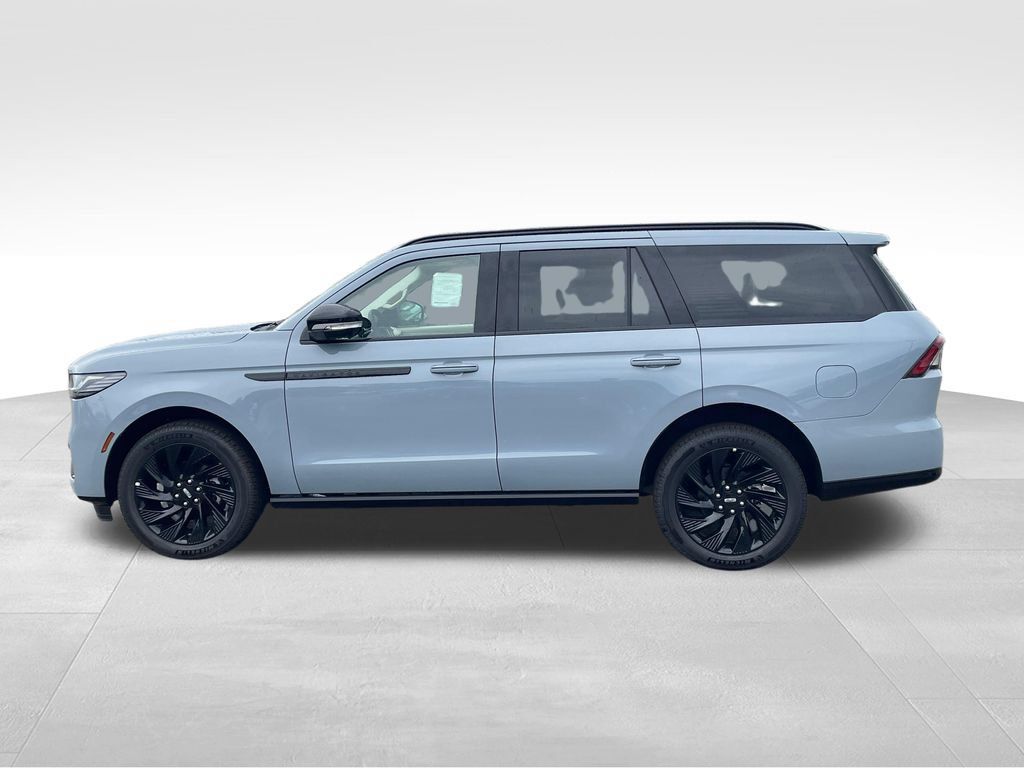 New 2027 Lincoln Navigator Reserve w/ Jet Appearance Package AWD/4WD image 2