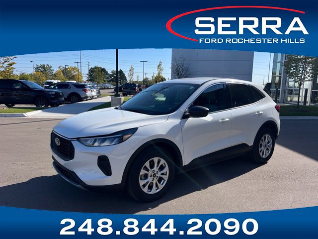Used 2023 Ford Escape Active w/ Tech Pack #1 AWD/4WD image 1