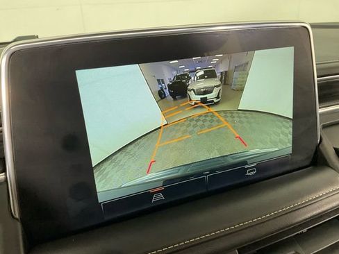 Used 2023 GMC Yukon SLT image 12