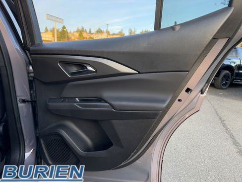 New 2026 Chevrolet Equinox EV LT image 24