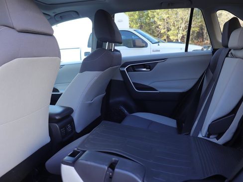 Used 2023 Toyota RAV4 XLE image 14