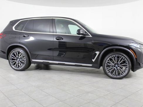 New 2026 BMW X5 xDrive40i w/ Climate Comfort Package AWD/4WD image 8