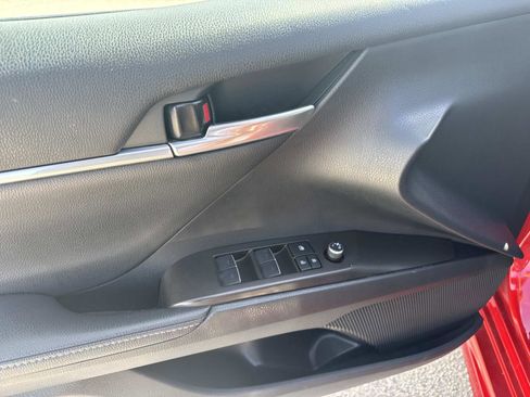 Used 2023 Toyota Camry XSE FWD image 46