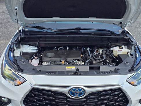 Used 2023 Toyota Highlander XLE FWD image 27