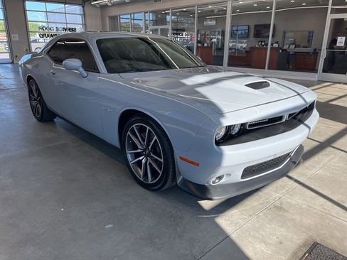 Used 2022 Dodge Challenger R/T w/ Plus Package image 3