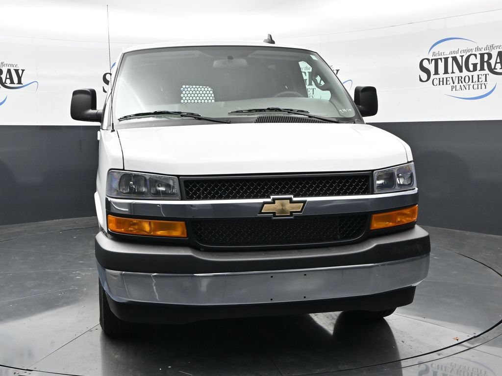 Certified 2025 Chevrolet Express 2500 w/ Driver Convenience Package RWD image 2