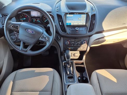Used 2019 Ford Escape SE image 4