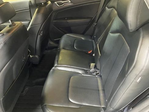 Used 2026 Kia Sportage EX FWD image 22