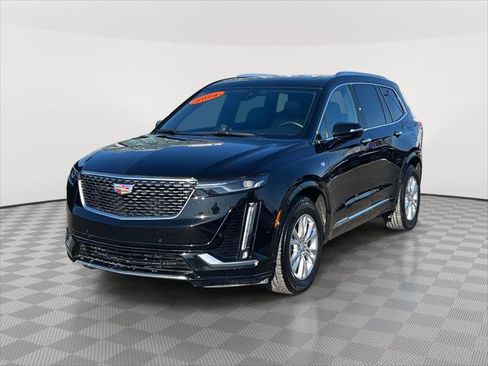Used 2024 Cadillac XT6 Luxury image 3