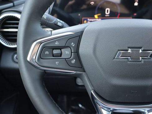 New 2026 Chevrolet Trax ACTIV w/ Sunroof Package FWD image 8