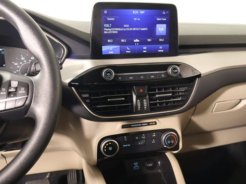 Used 2022 Ford Escape SE FWD image 5