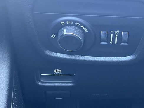 New 2025 Jeep Grand Cherokee Laredo X w/ Luxury Tech Group I image 29