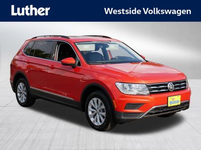 Used 2018 Volkswagen Tiguan SE w/ Panoramic Sunroof Package