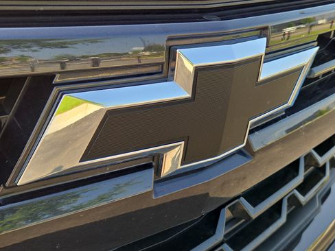 Certified 2022 Chevrolet Silverado 1500 RST AWD/4WD image 6