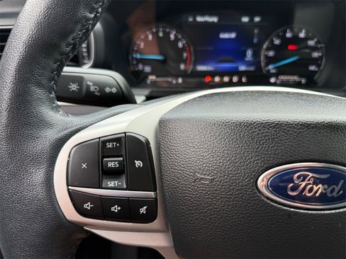 Certified 2022 Ford Explorer XLT w/ Equipment Group 202A image 20