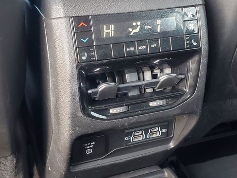 Used 2022 Jeep Grand Cherokee L Limited image 39